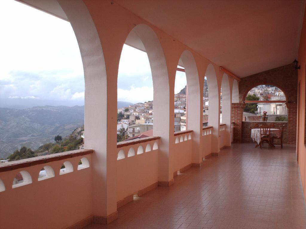 B&B Castello Michelina San Nicola dellʼAlto Rom bilde