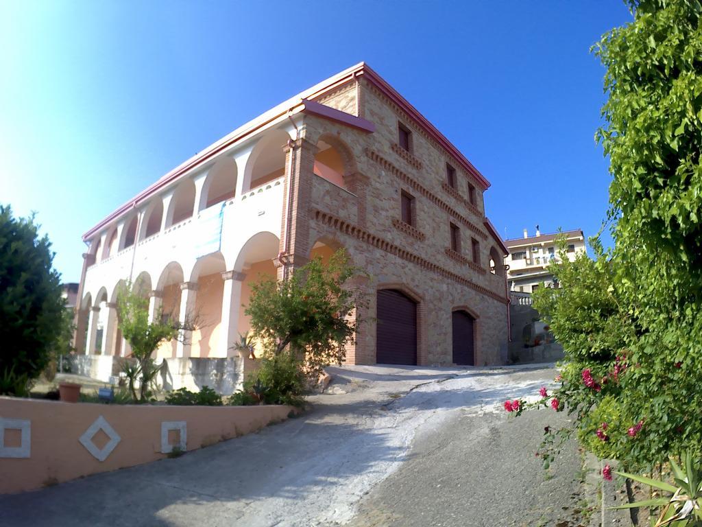 B&B Castello Michelina San Nicola dellʼAlto Eksteriør bilde