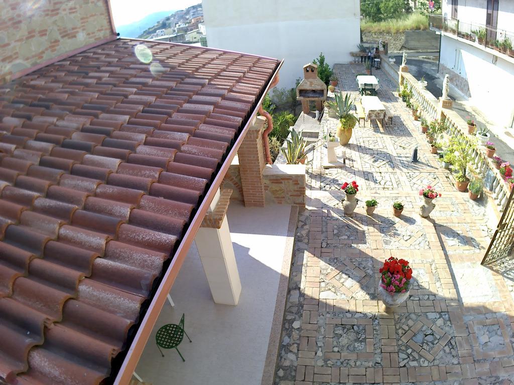 B&B Castello Michelina San Nicola dellʼAlto Eksteriør bilde