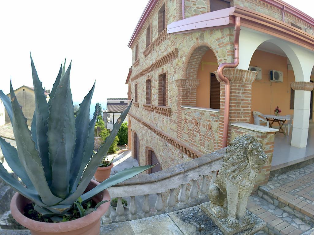 B&B Castello Michelina San Nicola dellʼAlto Eksteriør bilde