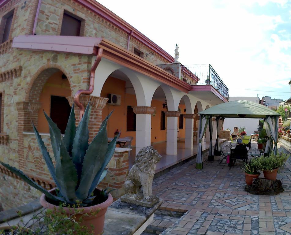 B&B Castello Michelina San Nicola dellʼAlto Eksteriør bilde